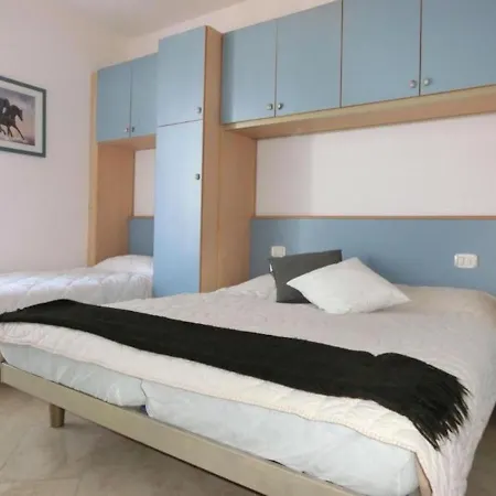 Cozy 200mt From The Апартаменти *