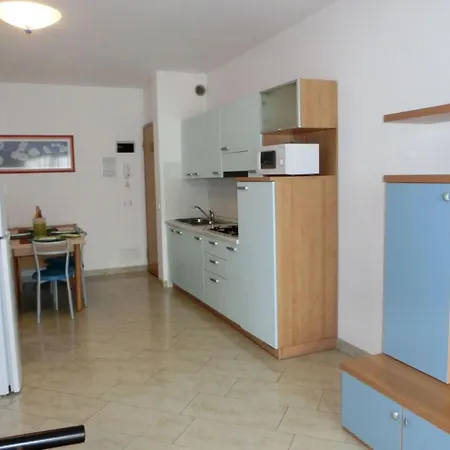 Cozy 200mt From The *