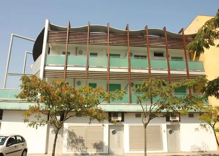 Cozy 200mt From The *