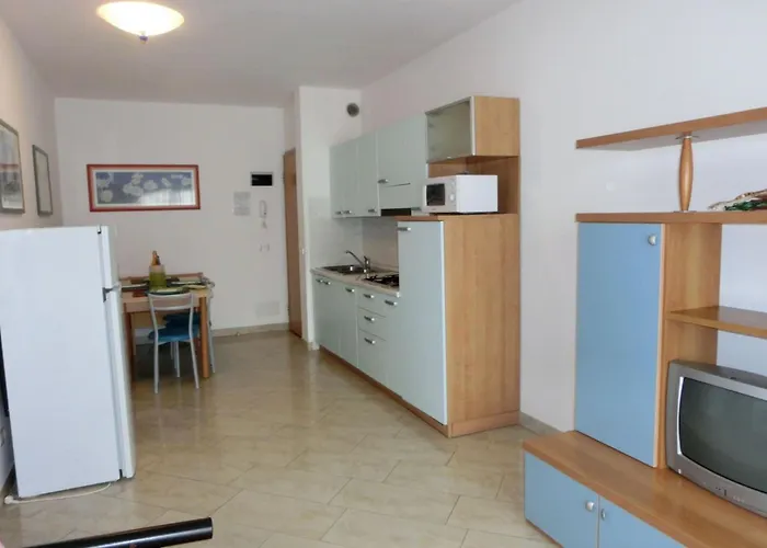 Cozy 200mt From The *